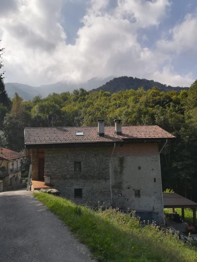 Appartement Lupus In Fabula à Peveragno Extérieur photo